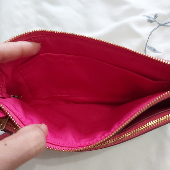 Coach Signature Pop Pouch wristlet - Picture 4 of 6